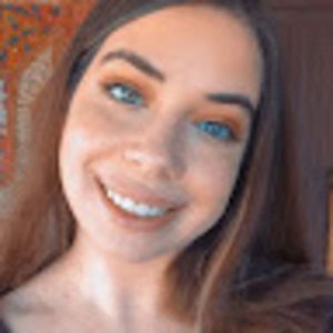 Meet your Posher, Kira